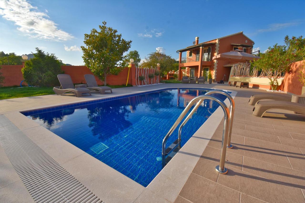 Villa Alex Sinarádes Exterior foto